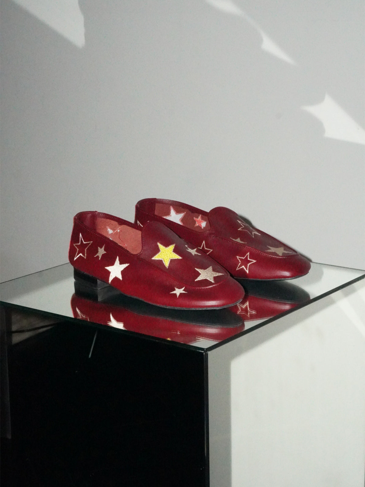LOAFER STAR BURGUNDY