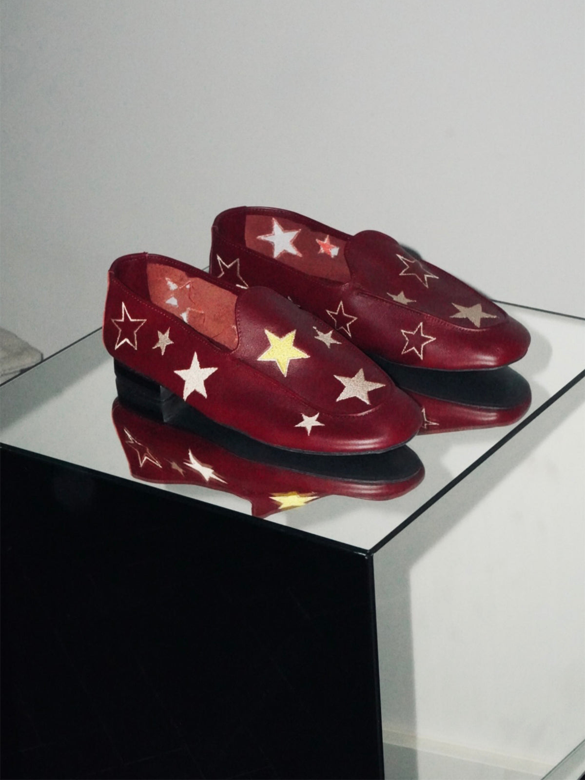 LOAFER STAR BURGUNDY
